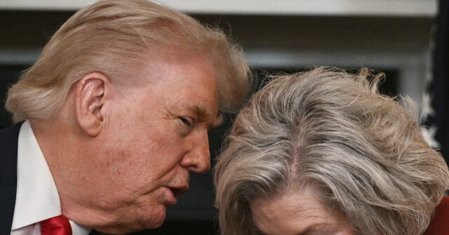 Trump descarta substituir Susie Wiles na chefia de gabinete da Casa Branca