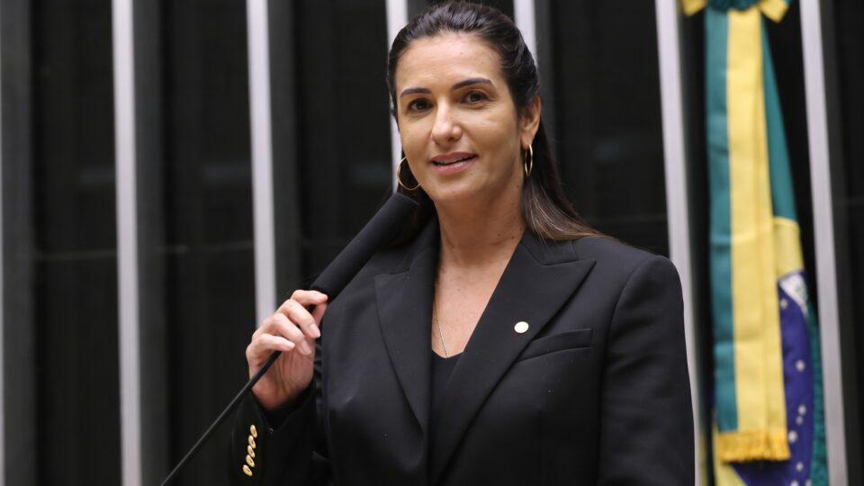 Deputada do PL se reelege com votos em todos os municípios da Bahia