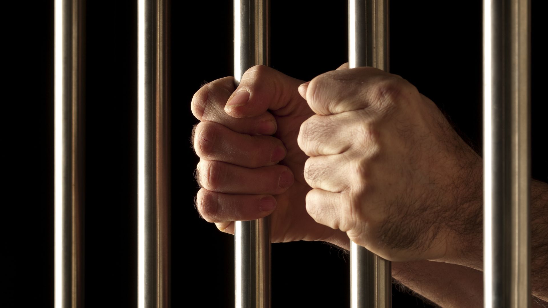 Redução da maioridade penal defendida por Flávio tem apoio de 80%, diz Datafolha